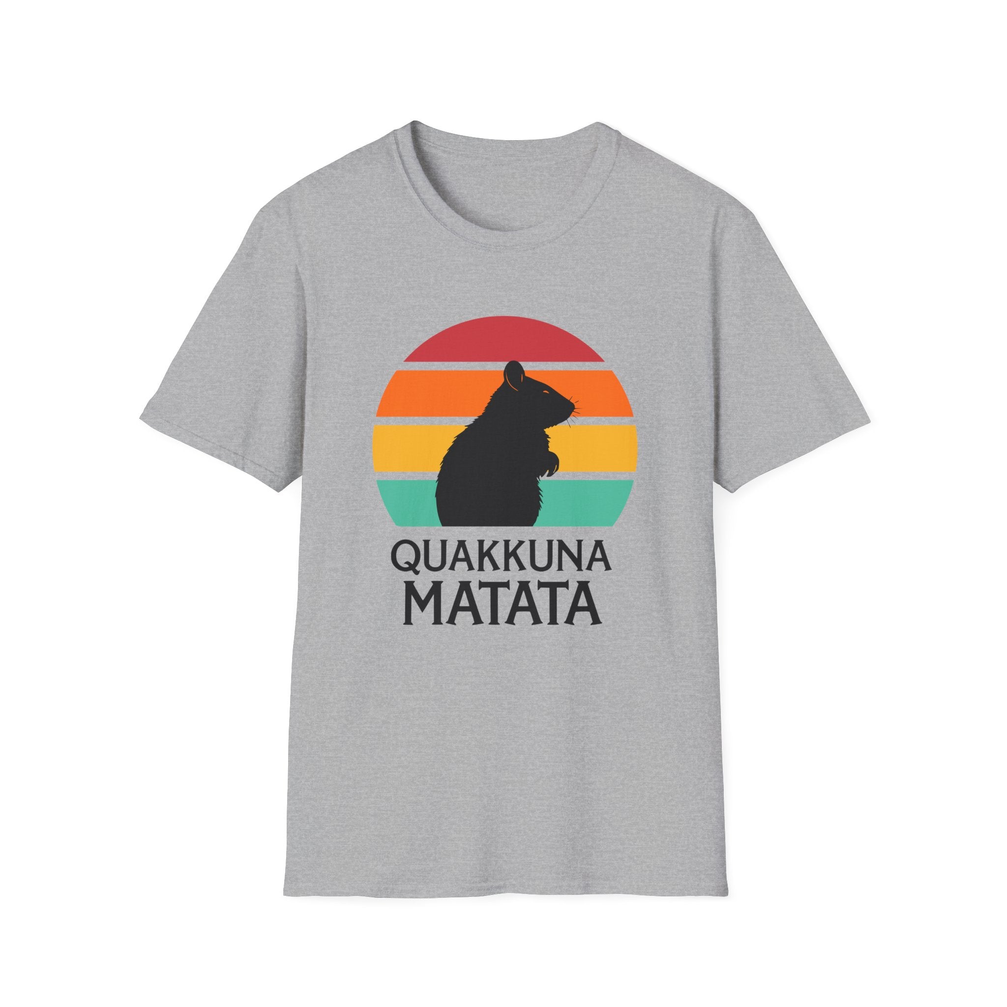 Unisex gray T-shirt with the Quakkuna Matata design, inspired by Disney's Hakuna Matata from The Lion King, featuring a retro sunset and a quokka silhouette on comfortable cotton fabric.